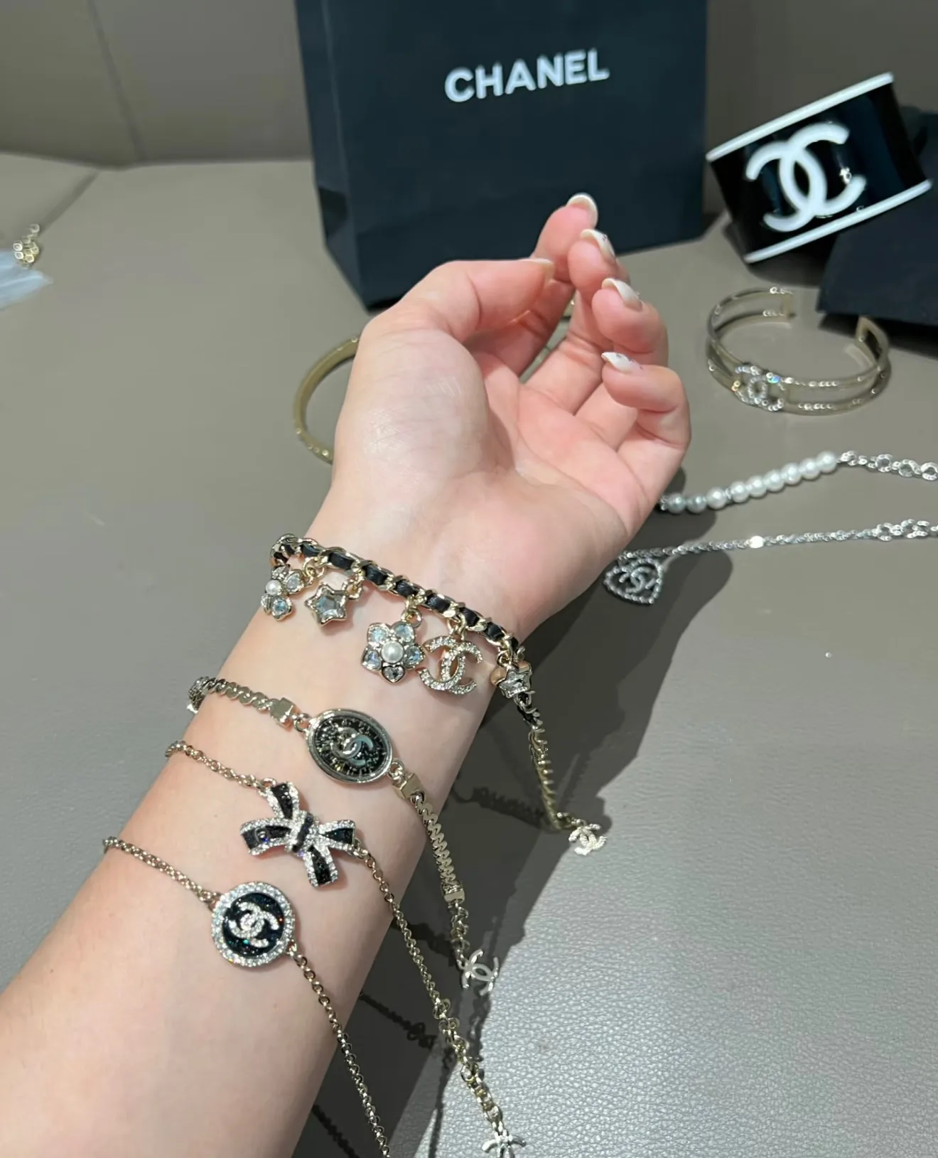 Enamel CC Logo Chain Bracelet D13517343 — view 8