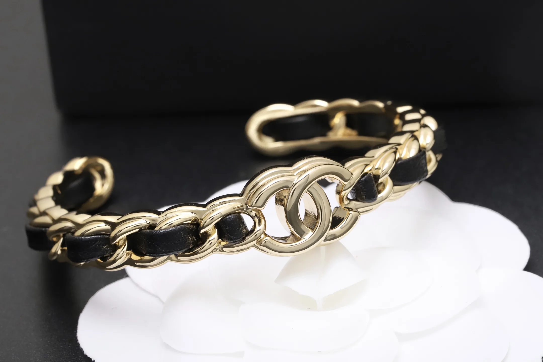 Leather-Intertwined Chain Cuff Bracelet D16017681 — view 3