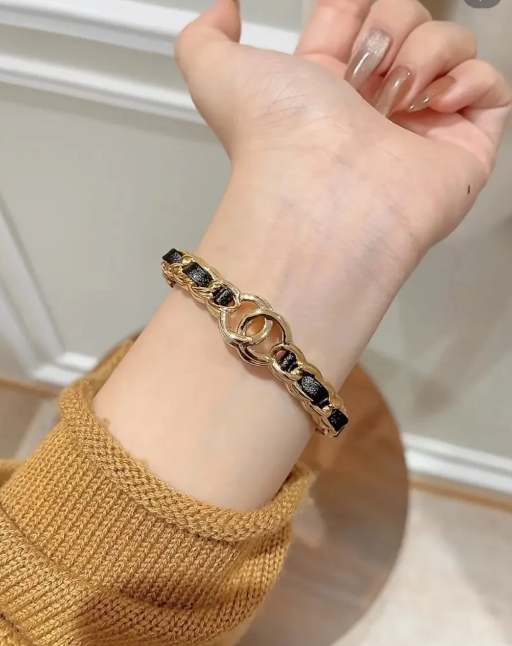 Leather-Intertwined Chain Cuff Bracelet D16017681 — view 8