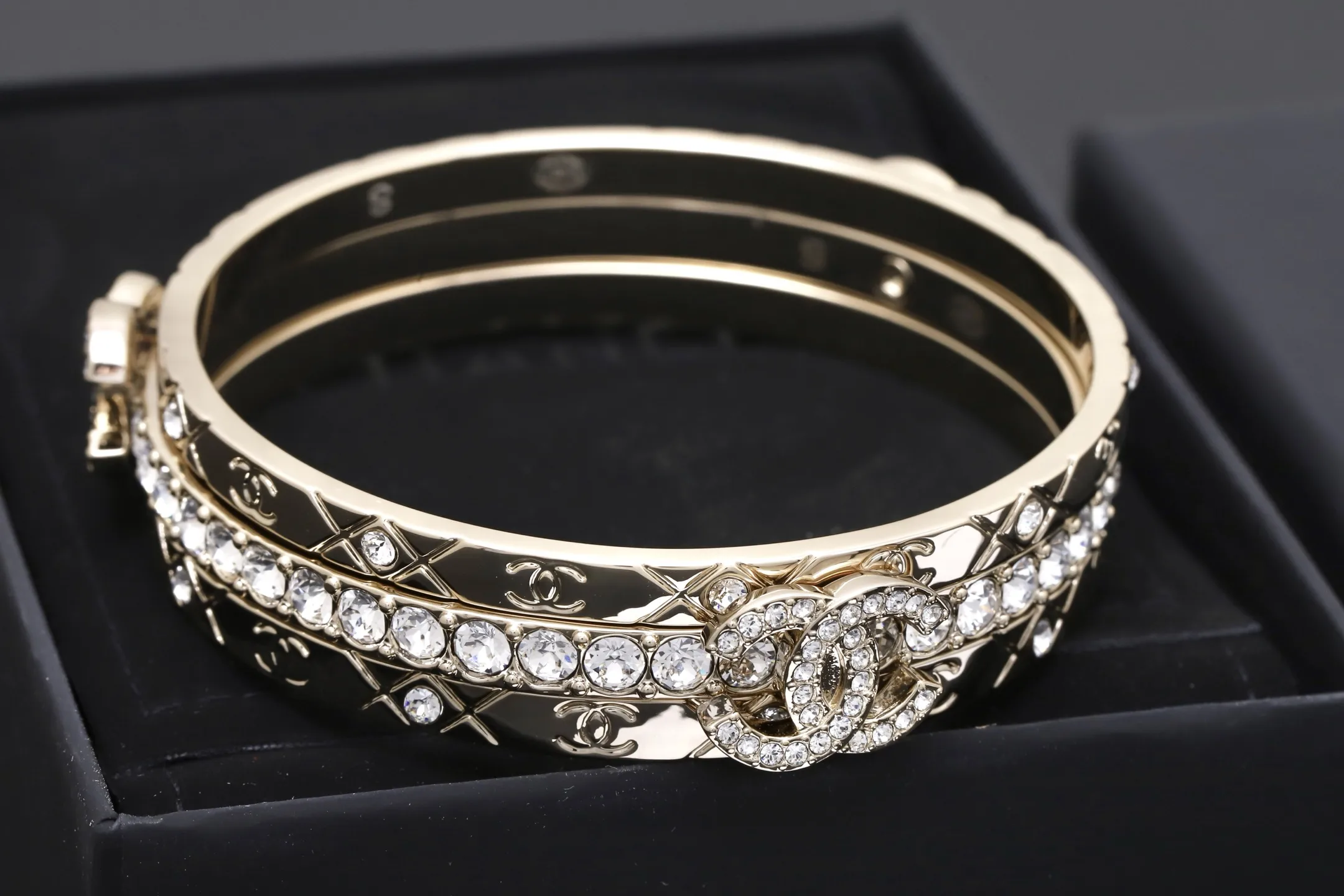 Coco Crush Inspired Crystal Bangle Set D24517644 — view 3