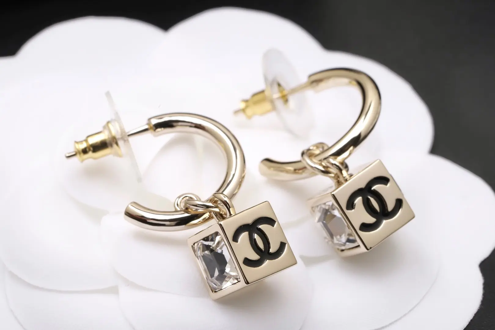 Crystal Cube Hoop Earrings D14517428 — view 5