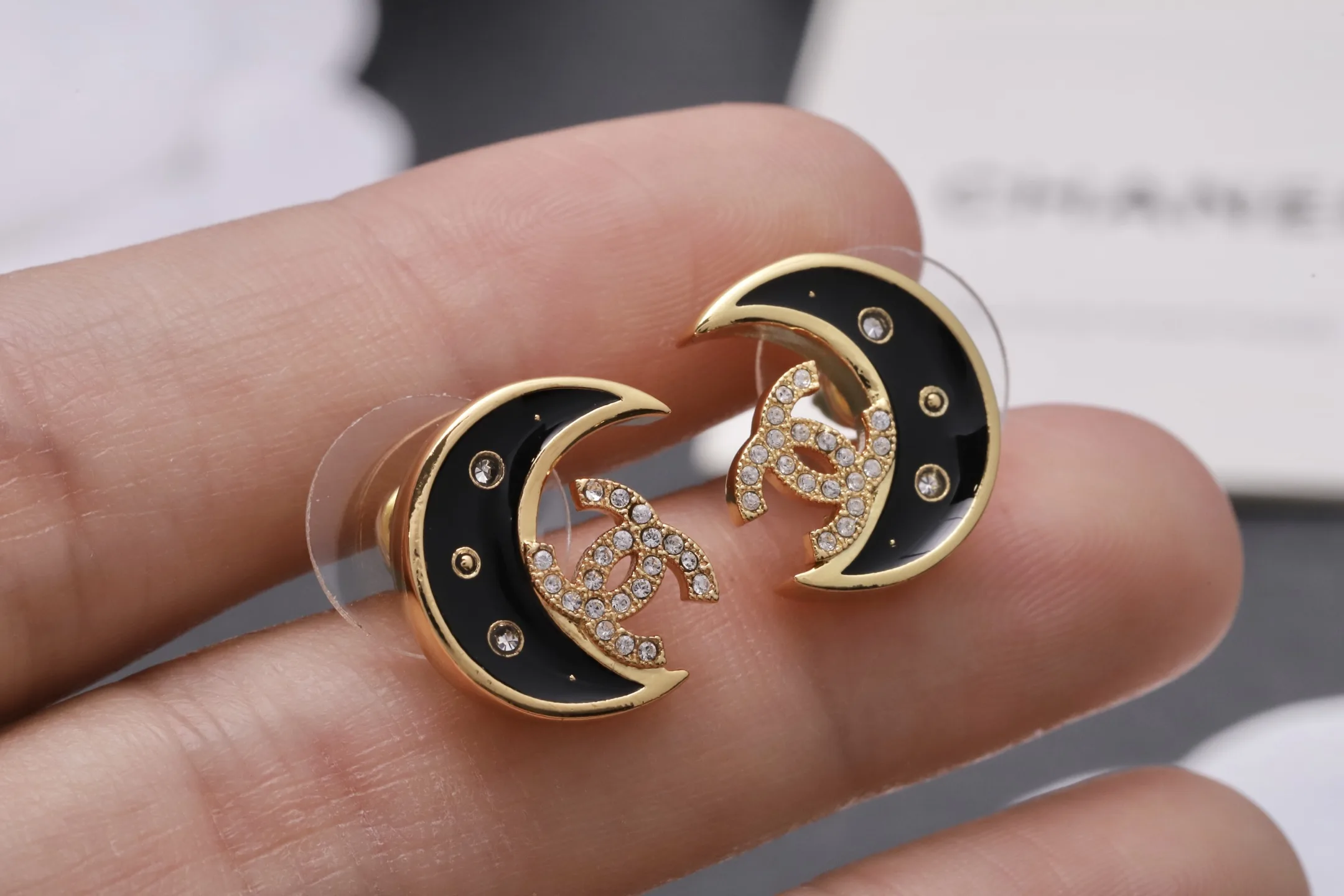 Crescent Moon CC Logo Stud Earrings D14017241 — view 5