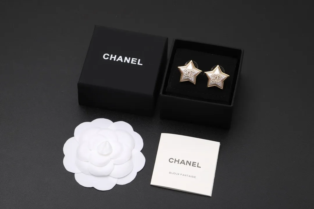 Star Double C Stud Earrings D14017417