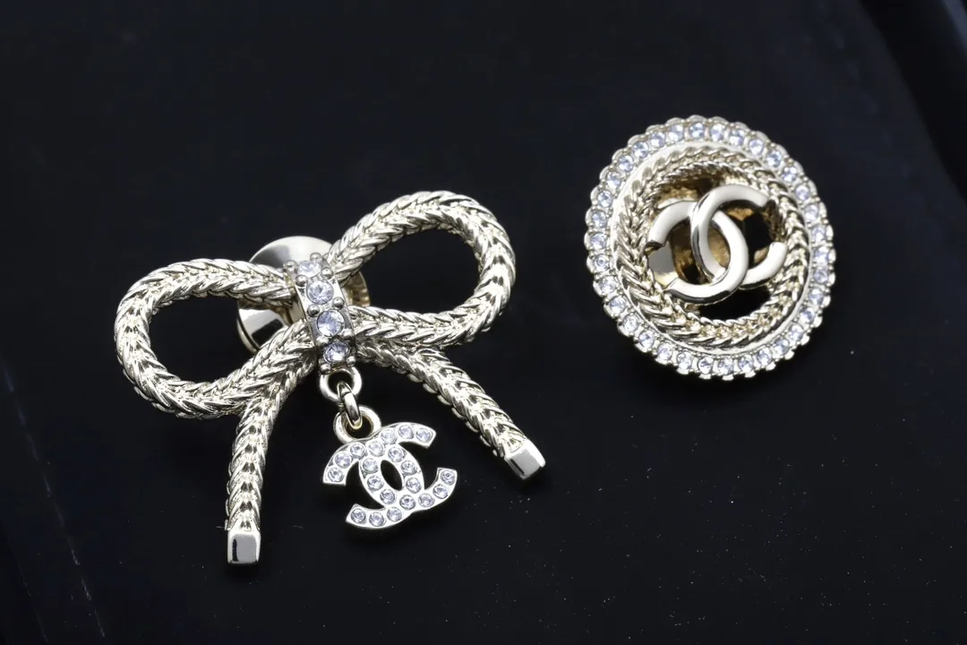 Crystal-Embellished Bow and CC Logo Brooch Set D15017237 — view 5