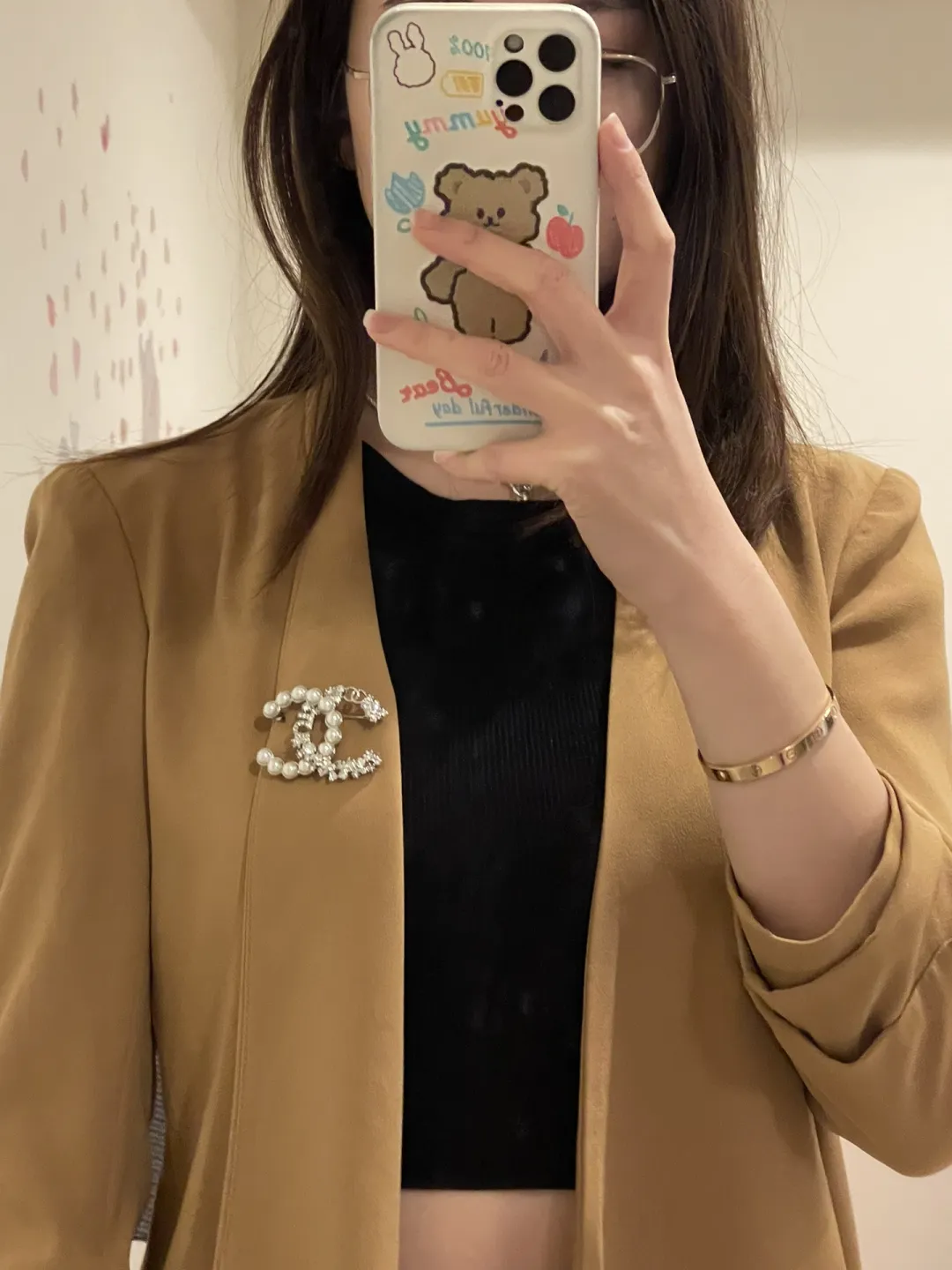 Double C Pearl and Crystal Brooch D18017107 — view 9