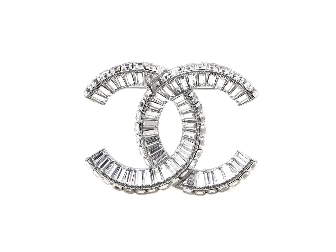 Crystal-Embellished Interlocking CC Brooch D15517234 — view 2