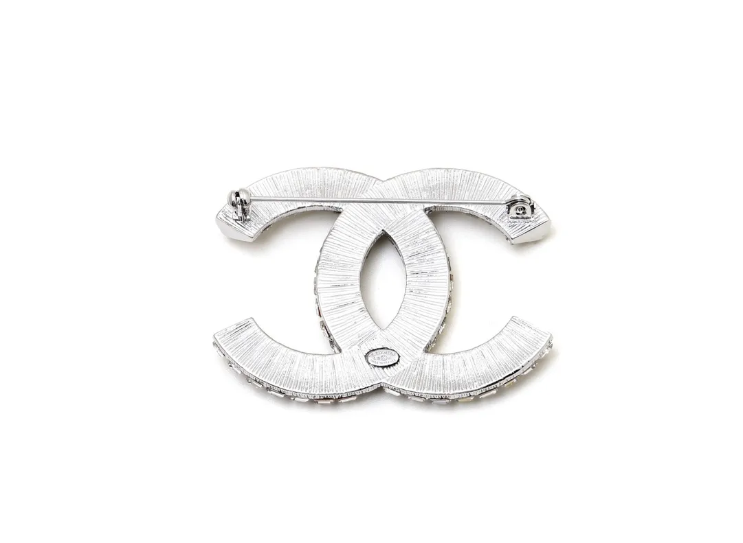Crystal-Embellished Interlocking CC Brooch D15517234 — view 3