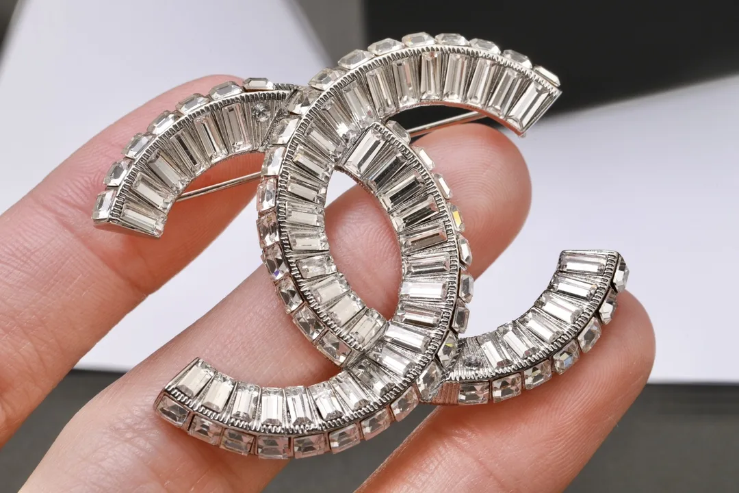 Crystal-Embellished Interlocking CC Brooch D15517234 — view 6