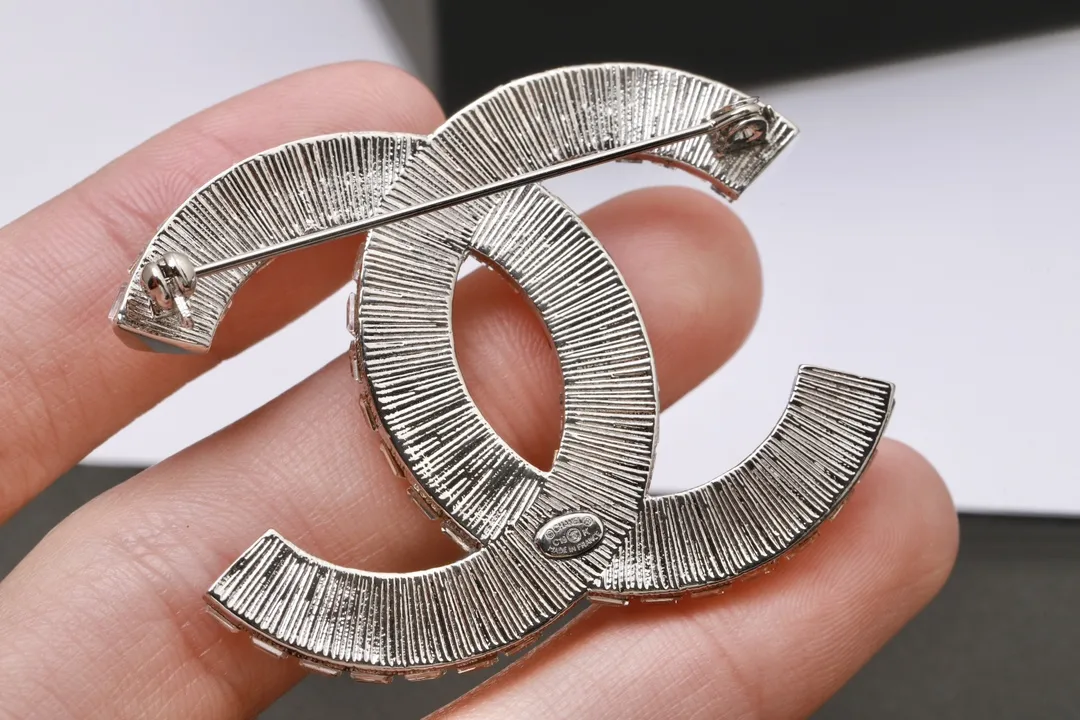 Crystal-Embellished Interlocking CC Brooch D15517234 — view 7