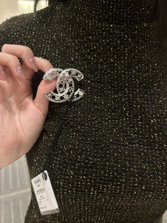 Crystal-Embellished Cut-Out CC Brooch D17017239 — view 8
