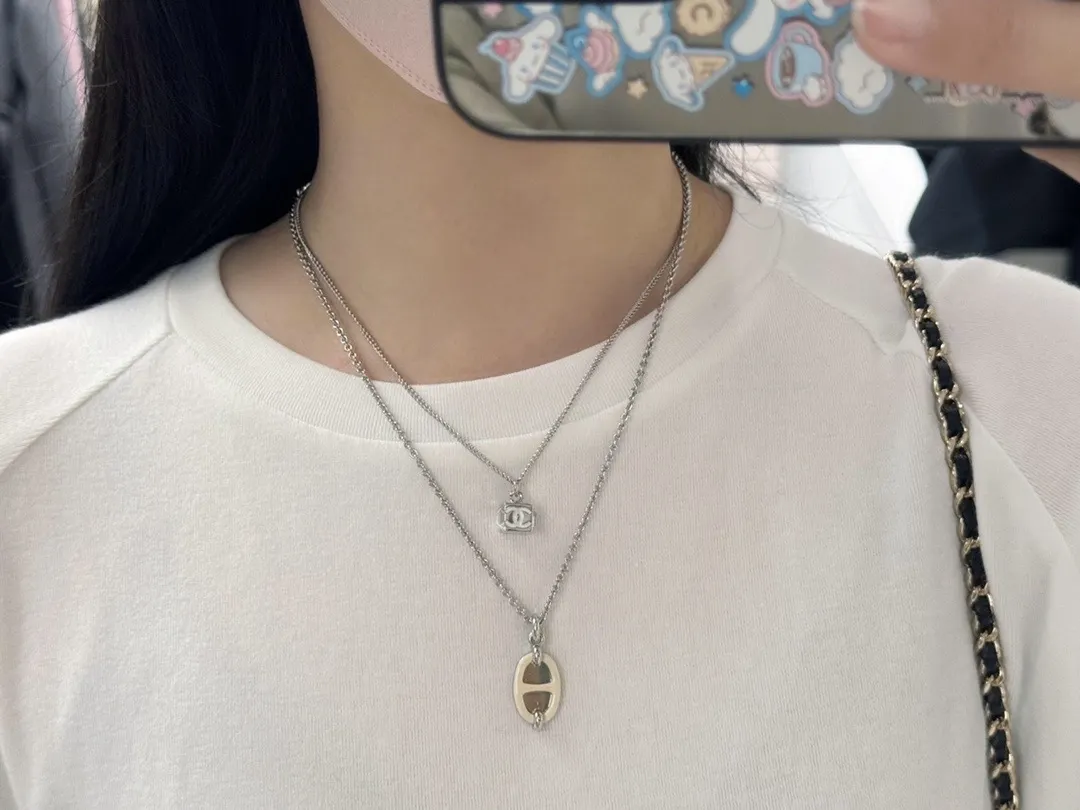 Crystal Cube Pendant Necklace D14016657 — view 7