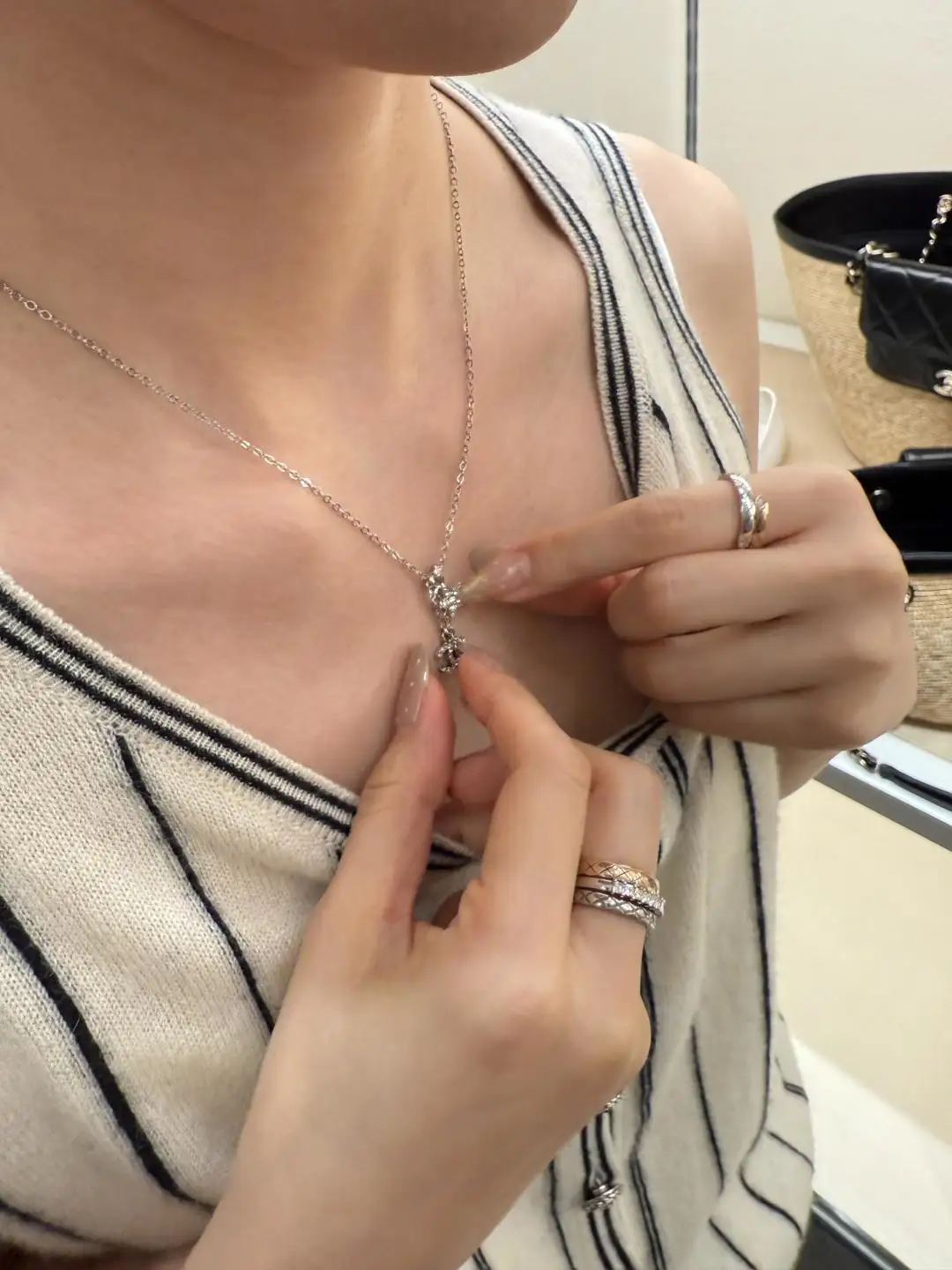 Star and Double C Crystal Fringe Necklace D14017180 — view 9