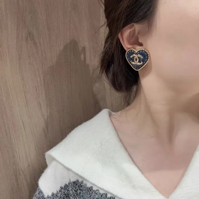 Heart-Shaped Denim Enamel Clip-On Earrings D17017421 — view 8