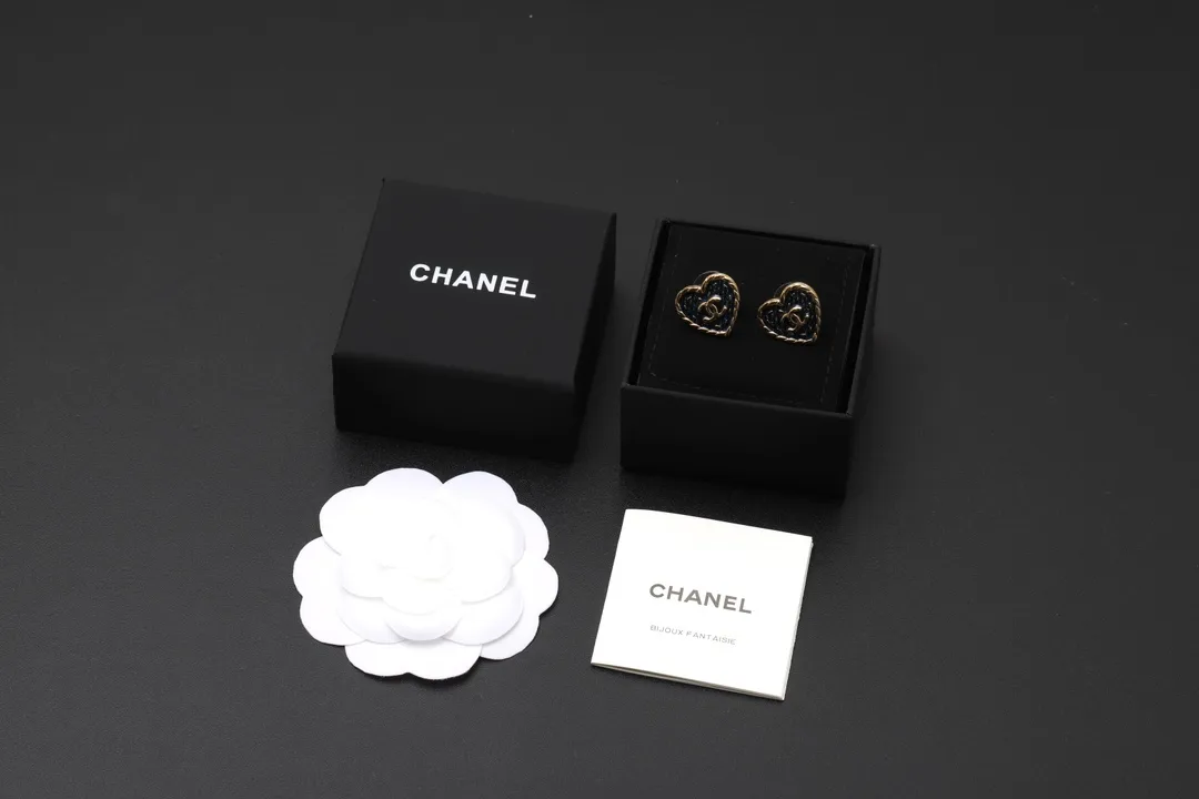 CC Heart Denim Enamel Stud Earrings D14017422 — view 2