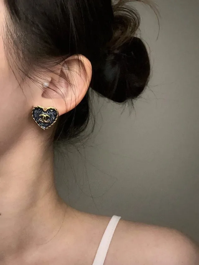 CC Heart Denim Enamel Stud Earrings D14017422 — view 9