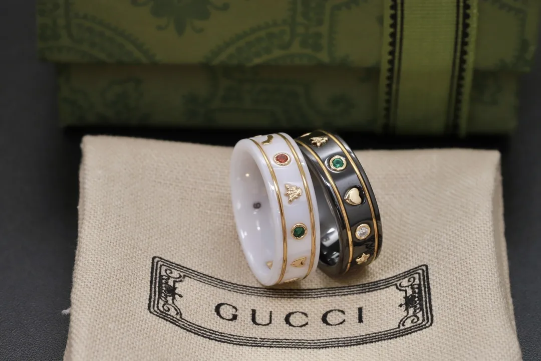 Icon Planet and Bee Motif Ceramic Ring D13017625 — view 5