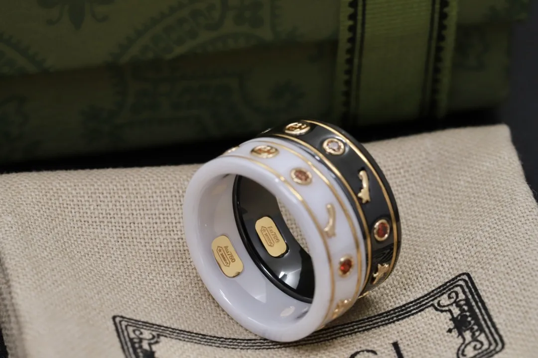 Icon Planet and Bee Motif Ceramic Ring D13017625 — view 6