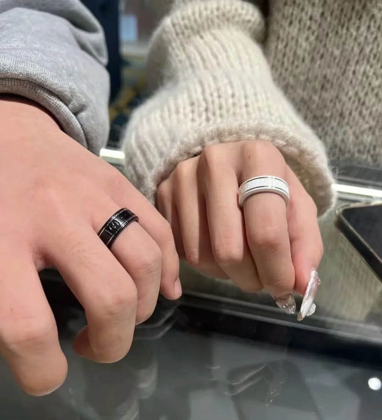 Icon Interlocking G Synthetic Corundum Ring D12017627 — view 8