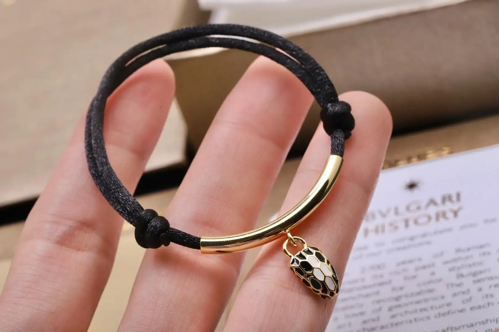 Serpenti Forever Cord Bracelet D10517696 — view 7