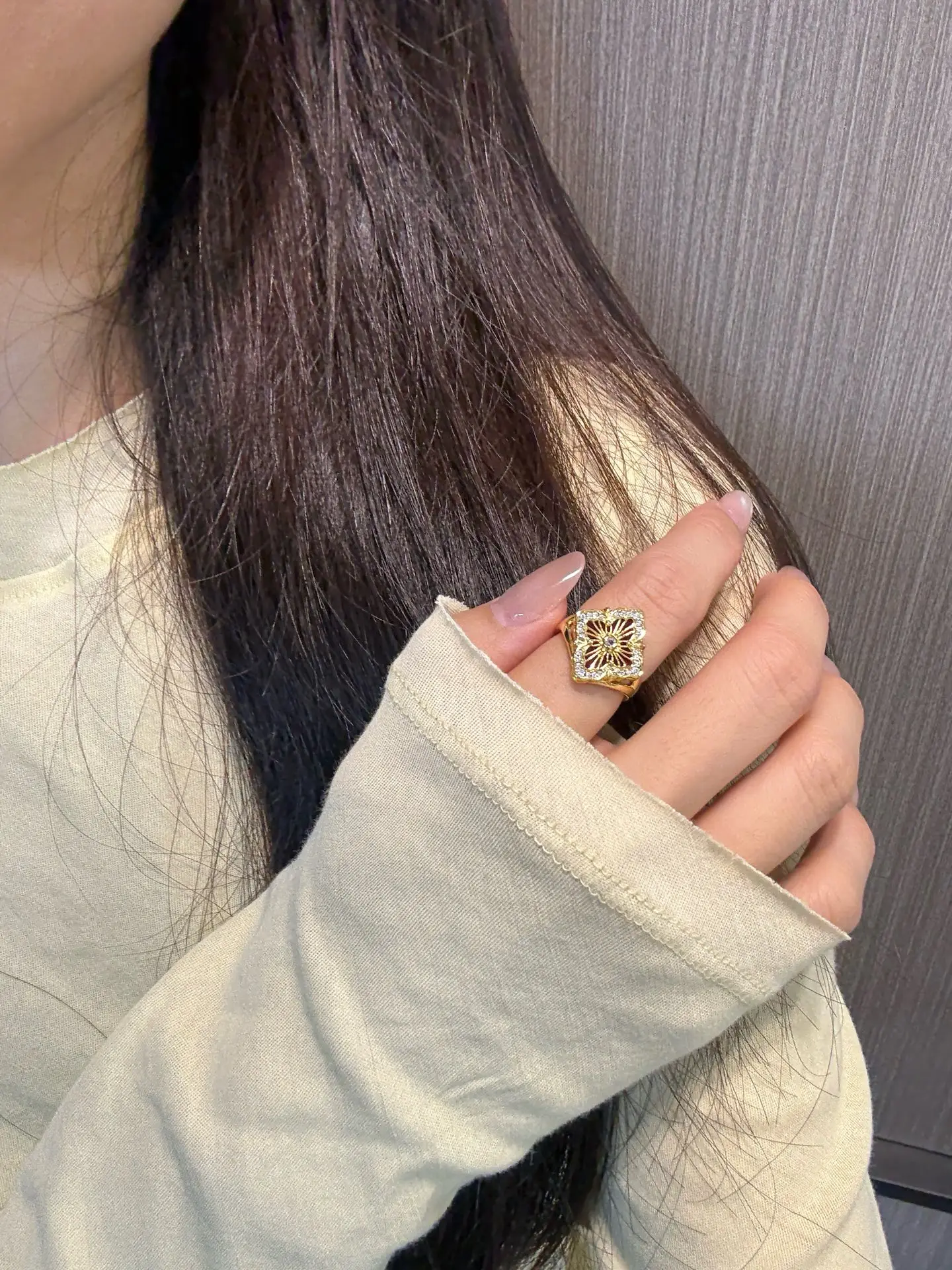 Opera Tulle Carnelian Ring (Gold-Plated Brass) D12017520 — view 8