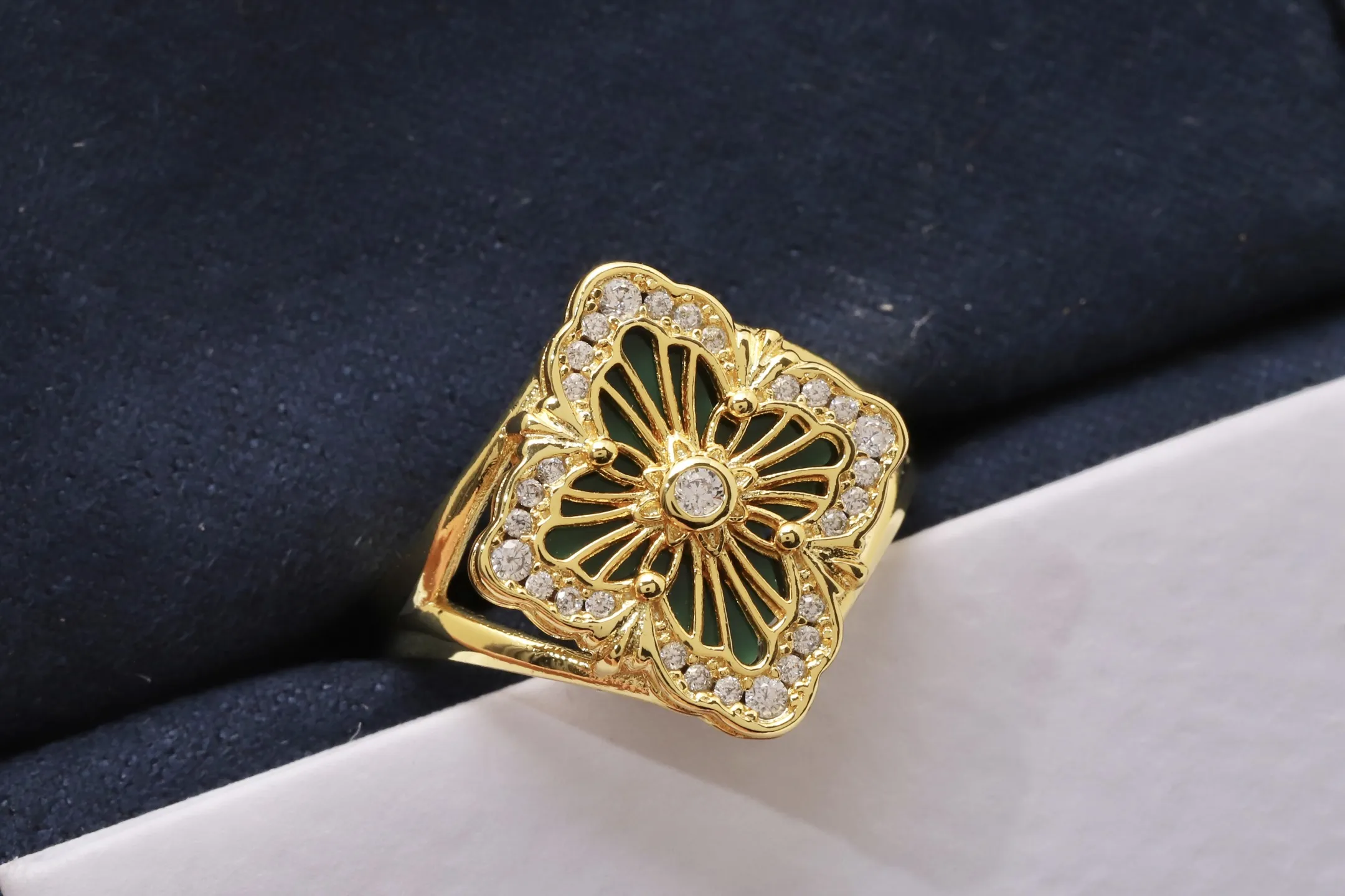 Opera Tulle Enamel Flower Ring (Gold-Plated Brass) D12017519 — view 4