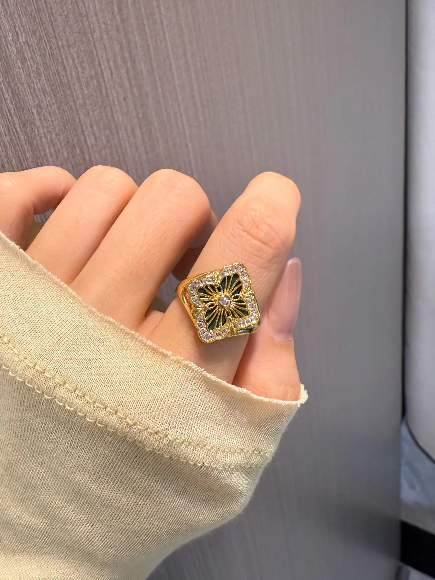 Opera Tulle Enamel Flower Ring (Gold-Plated Brass) D12017519 — view 9