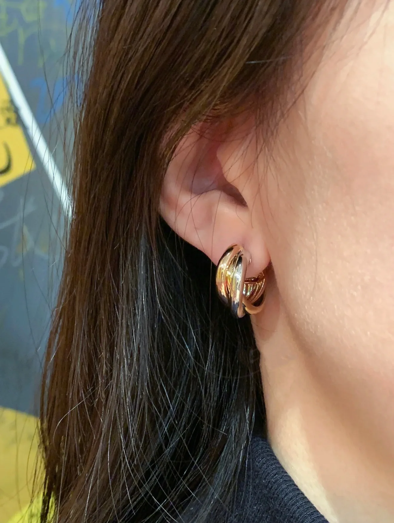 Trinity Interlocking Tri-Color Hoop Earrings D11516874 — view 8