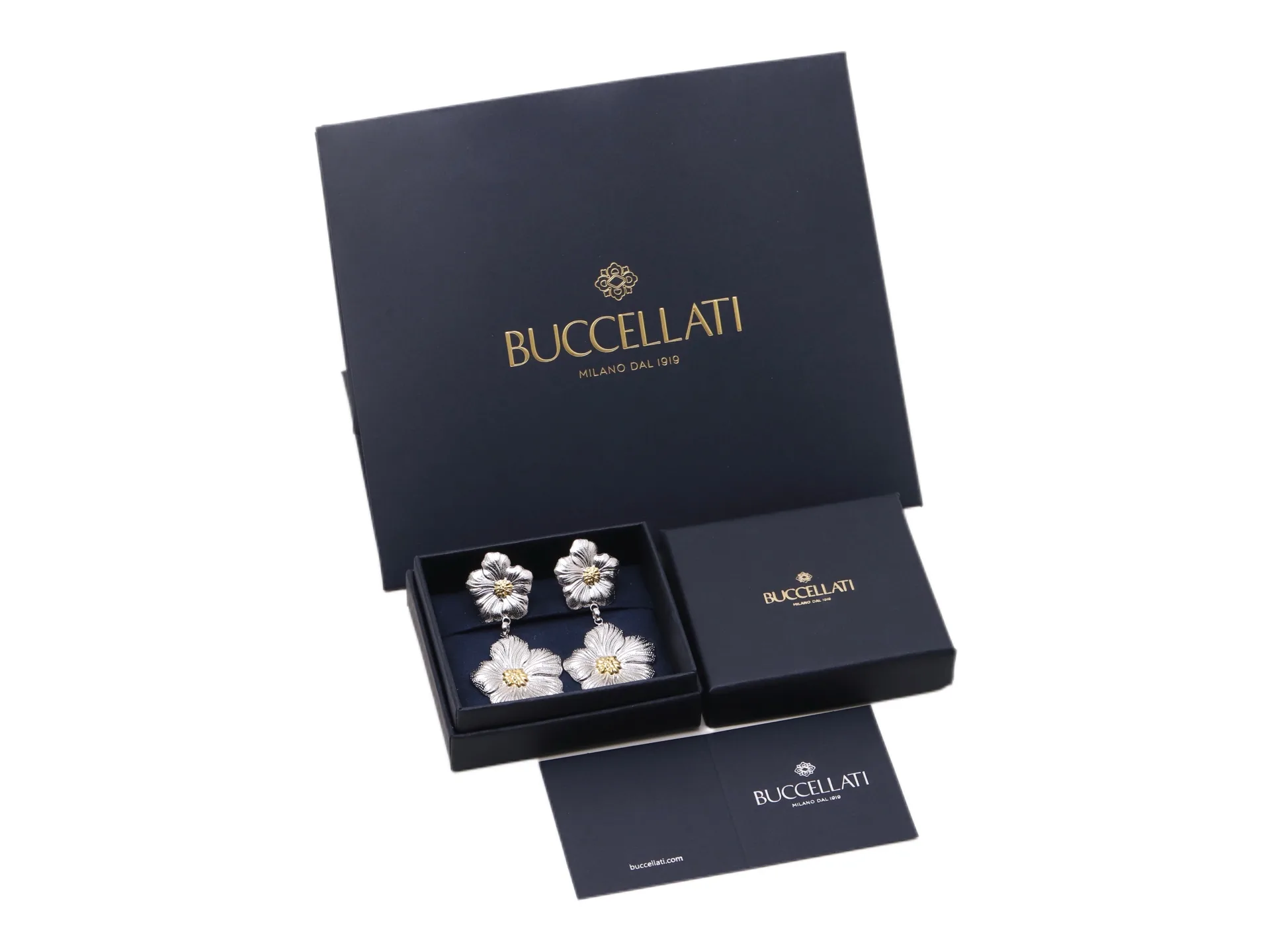 Gardenia Sterling Silver Drop Earrings D131516824 — view 2