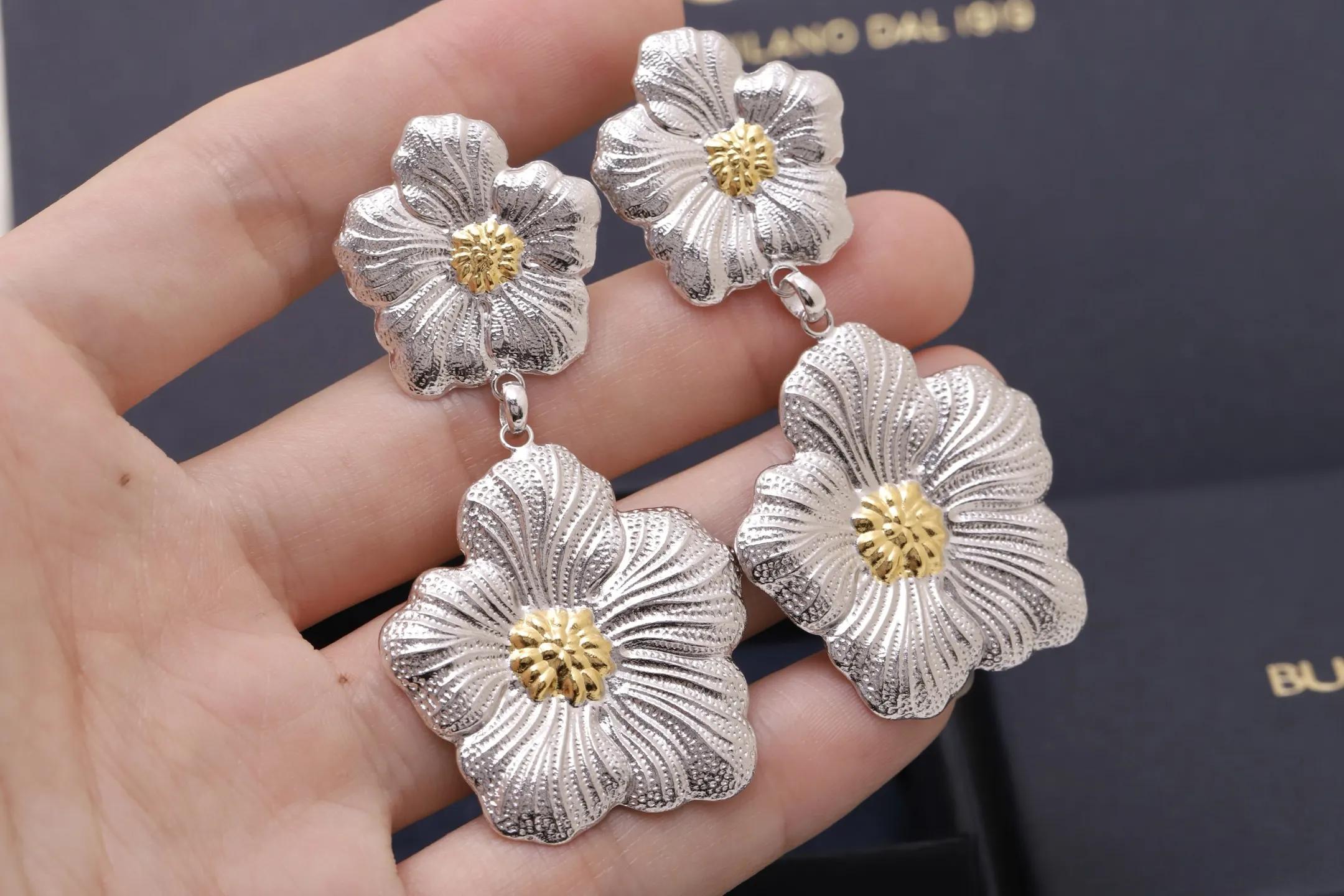 Gardenia Sterling Silver Drop Earrings D131516824 — view 5