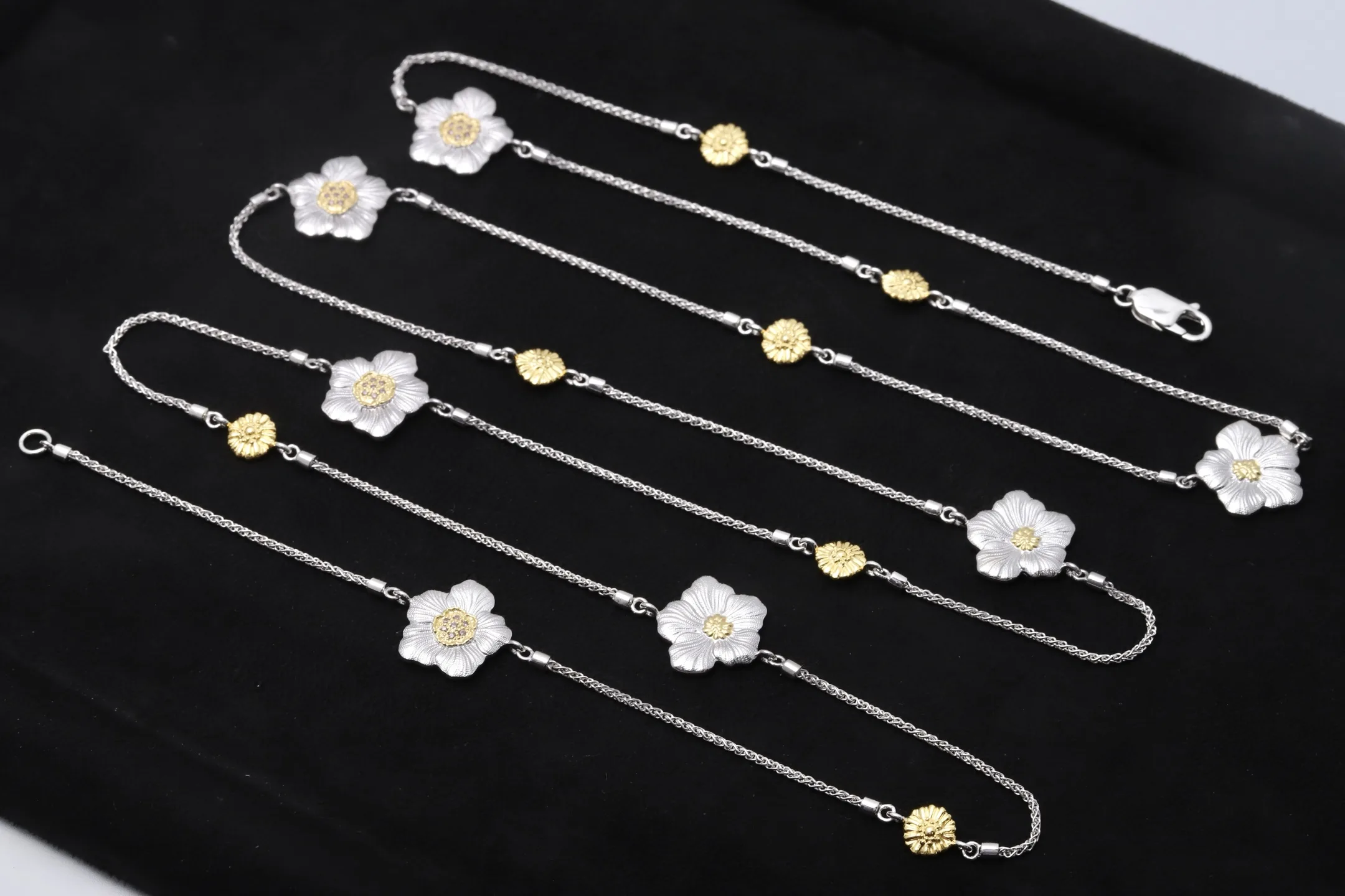 Buccellati Blossoms Daisy Long Necklace (Sterling Silver) D215016729 — view 7