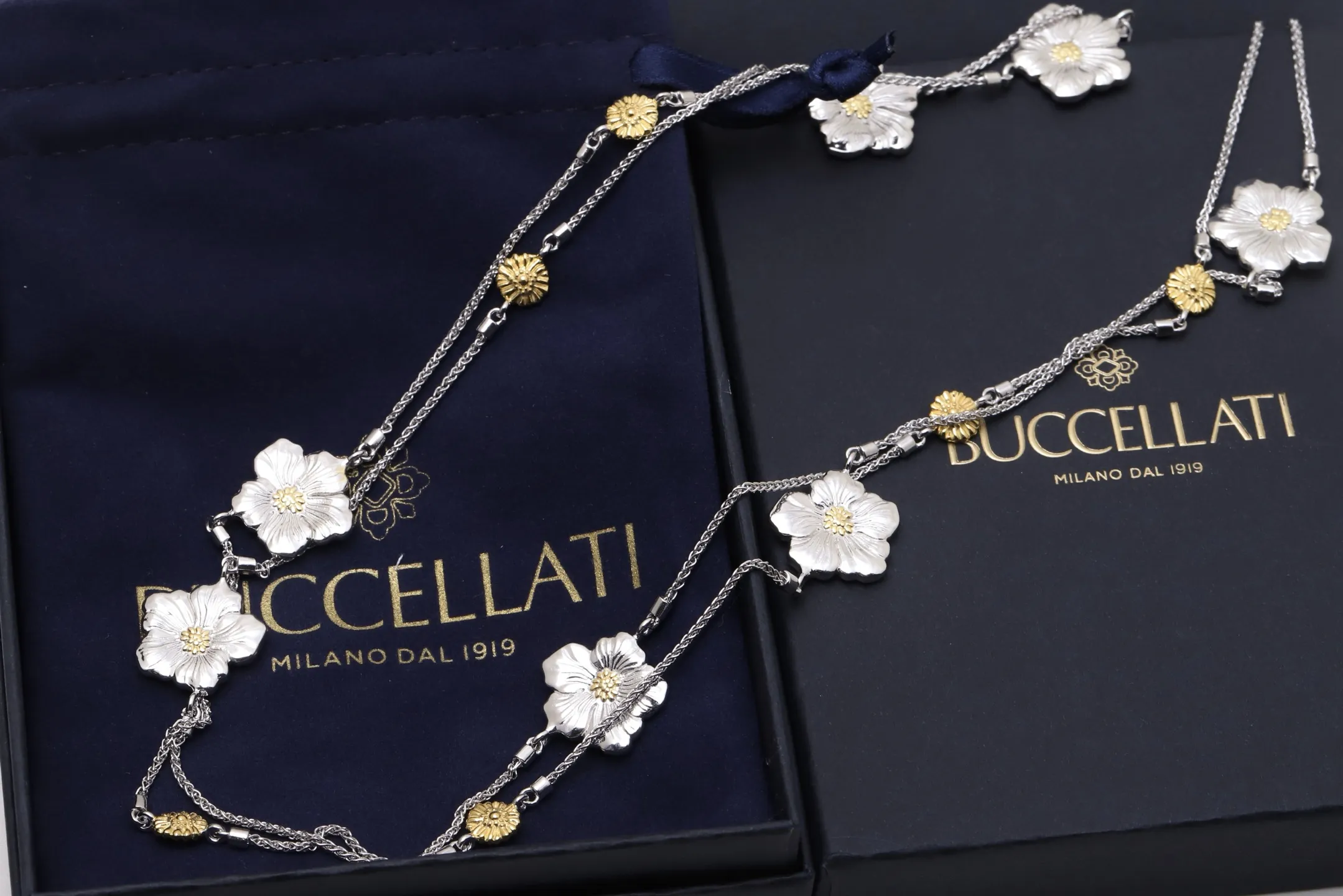 Blossoms Daisy Long Necklace (Sterling Silver) D215016728 — view 3