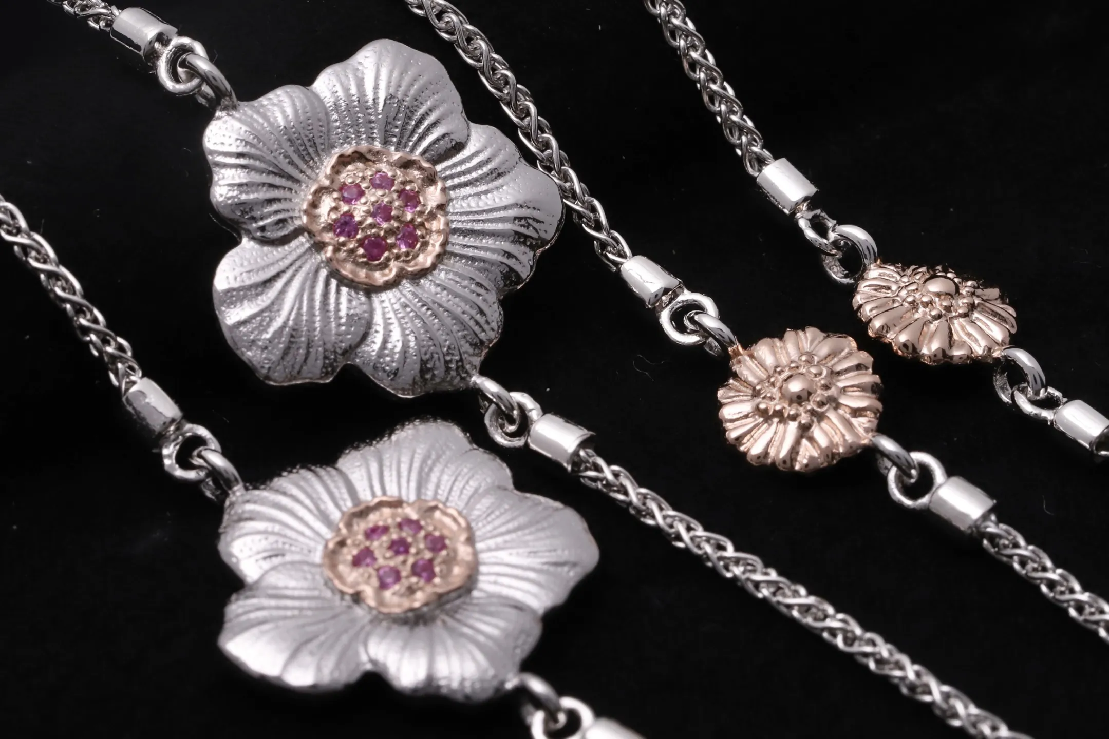 Buccellati Gardenia Flower Long Necklace (Sterling Silver) D215016730 — view 4