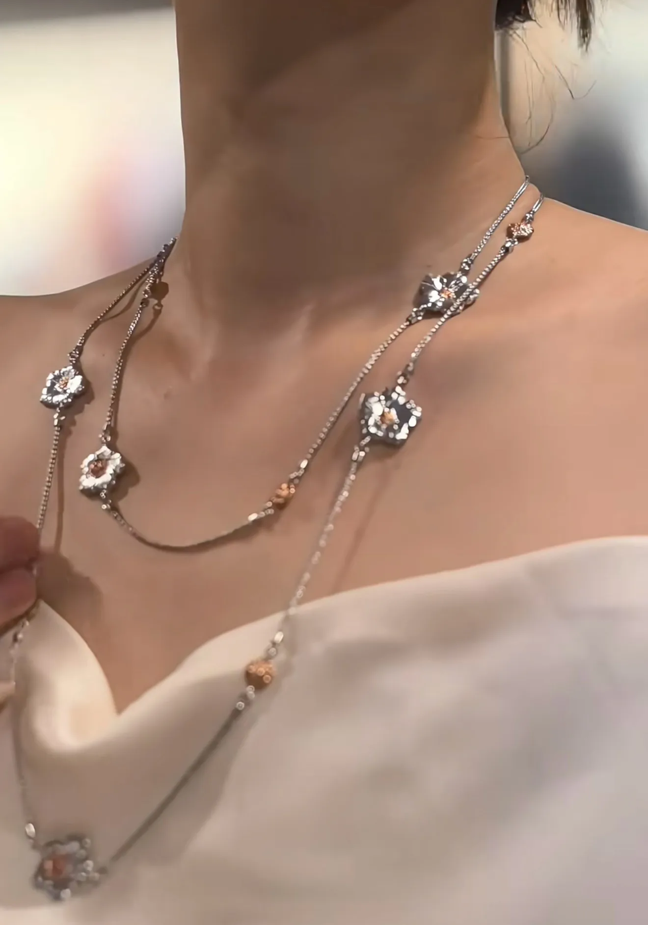 Buccellati Gardenia Flower Long Necklace (Sterling Silver) D215016730 — view 8