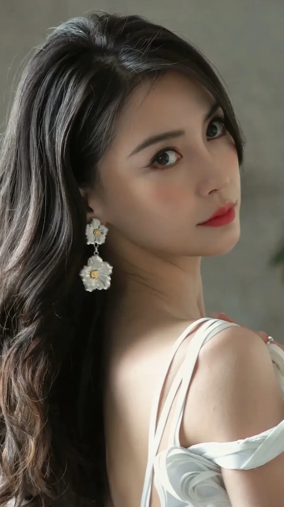 Gardenia Blossom Drop Earrings (Sterling Silver) D79516833 — view 8
