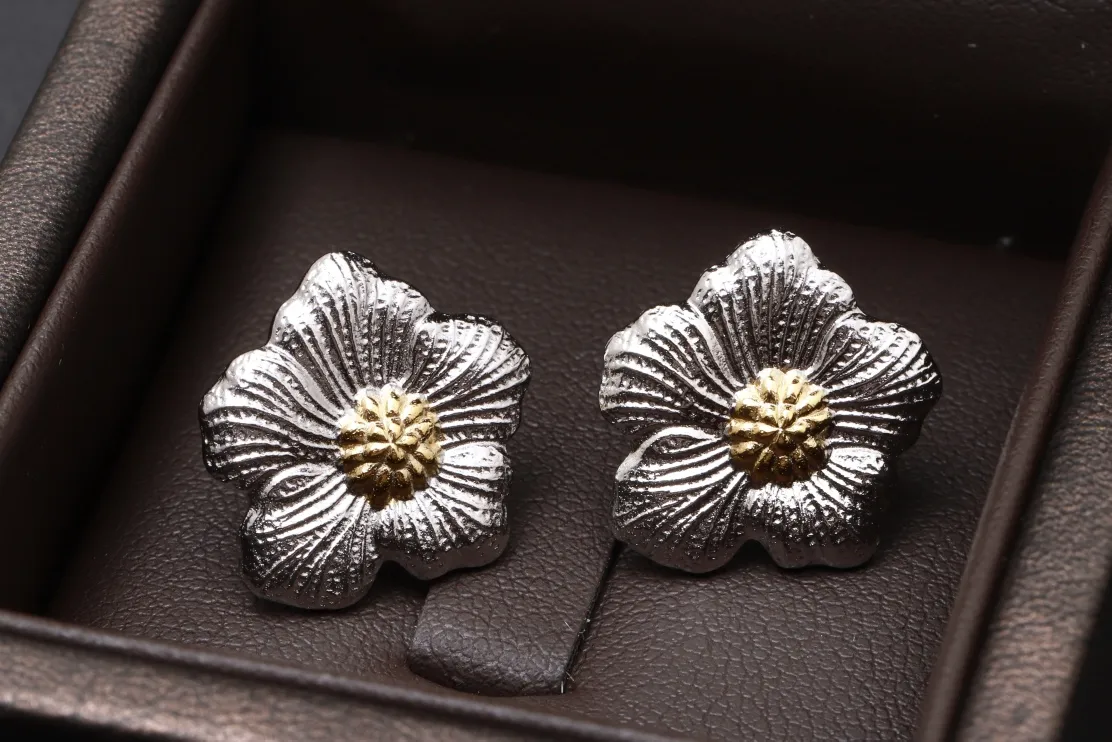 Blossoms Gardenia Stud Earrings (Sterling Silver) D34016836 — view 4