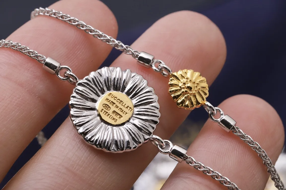 Buccellati Daisy Long Station Necklace (Sterling Silver) D215016727 — view 5