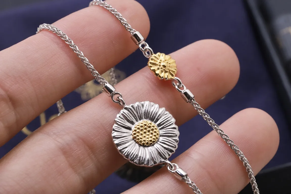 Buccellati Daisy Long Necklace (Sterling Silver) D195016726 — view 4