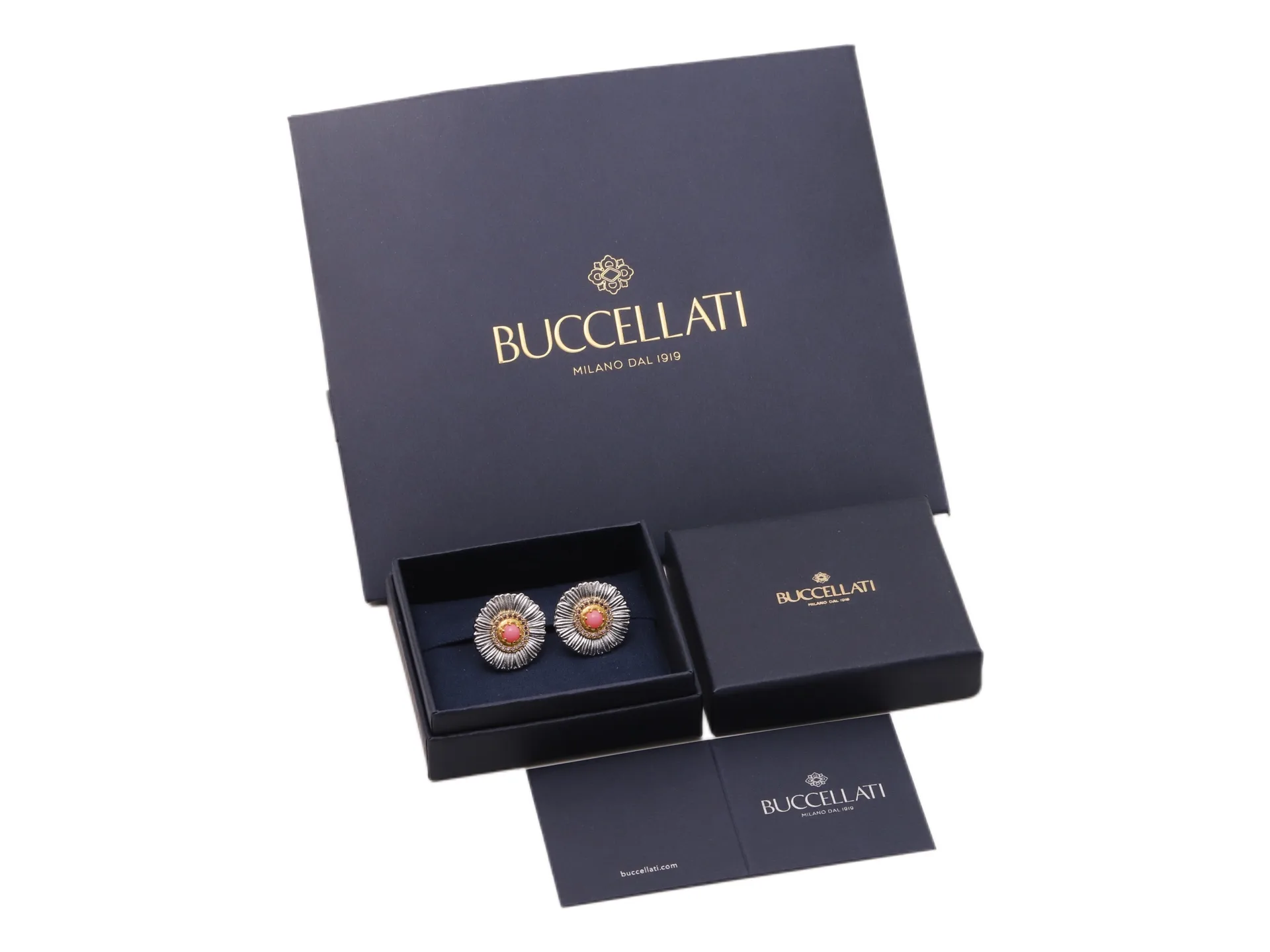 Blossoms Daisy Stud Earrings in Sterling Silver D74516847 — view 2