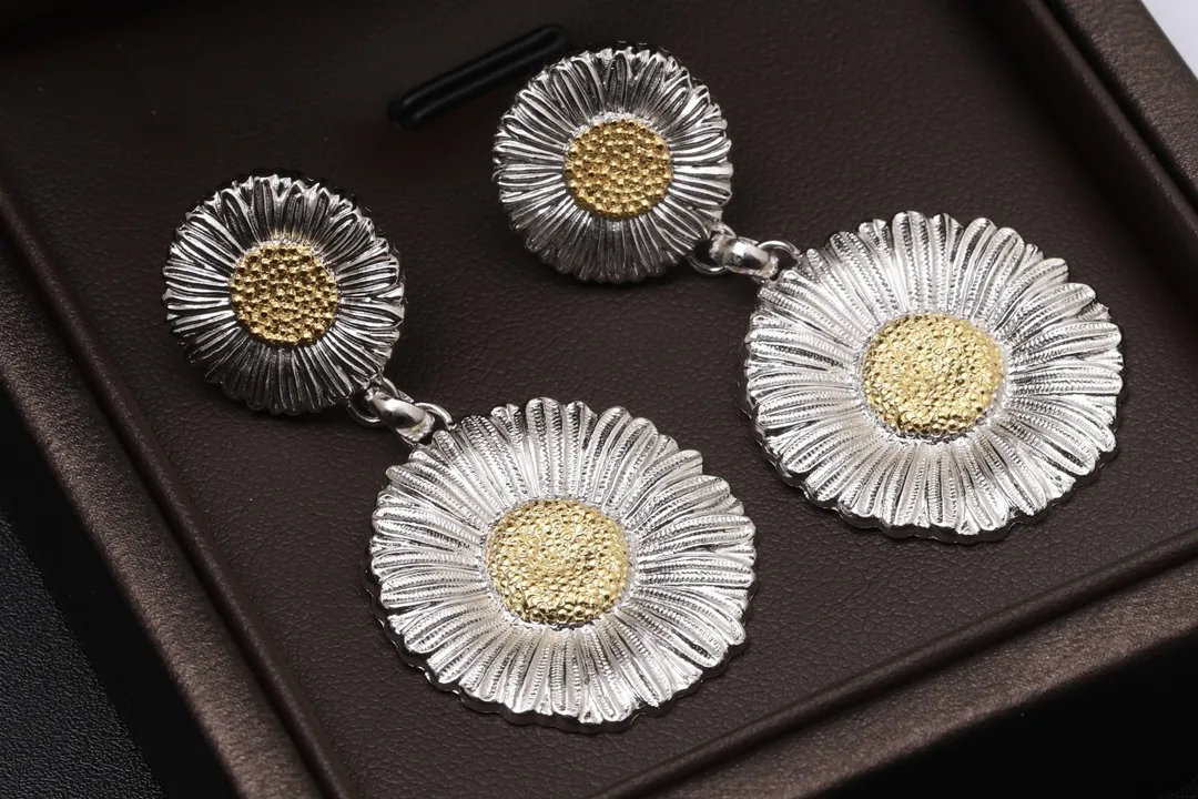 Buccellati Daisy Drop Earrings (Sterling Silver) D79516832 — view 4