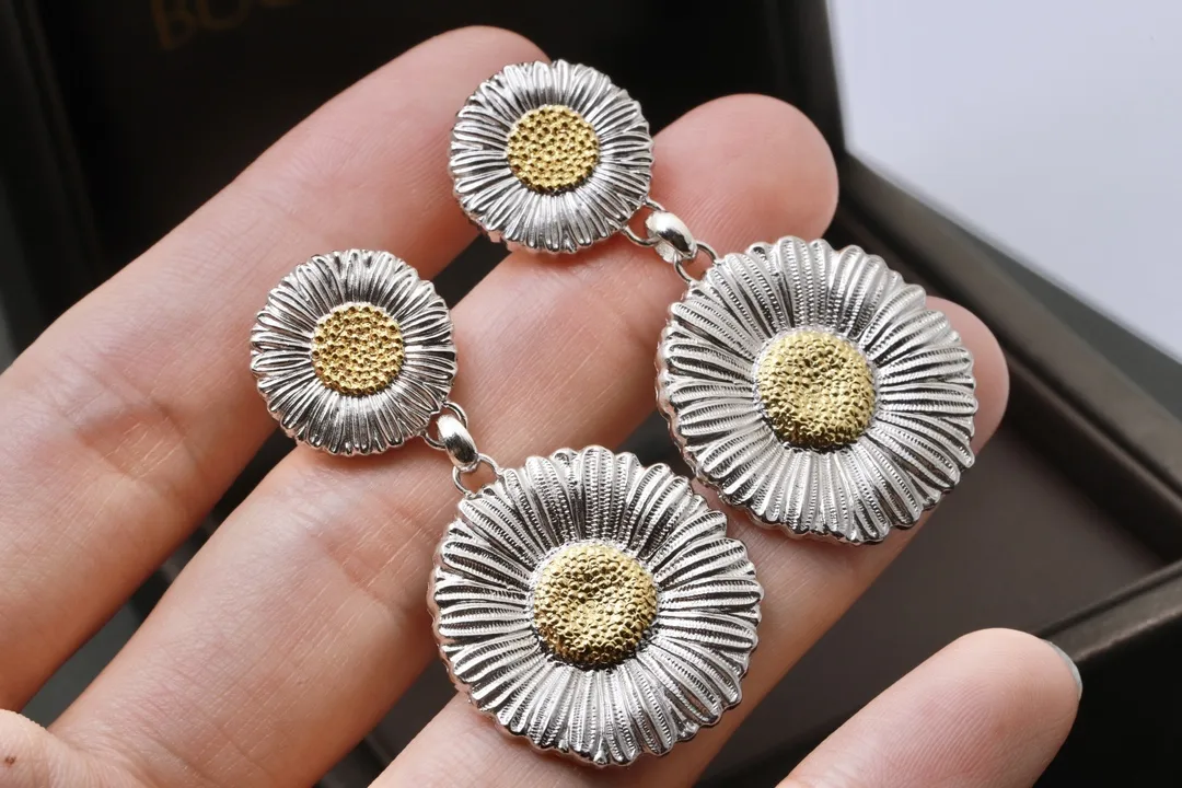 Buccellati Daisy Drop Earrings (Sterling Silver) D79516832 — view 6