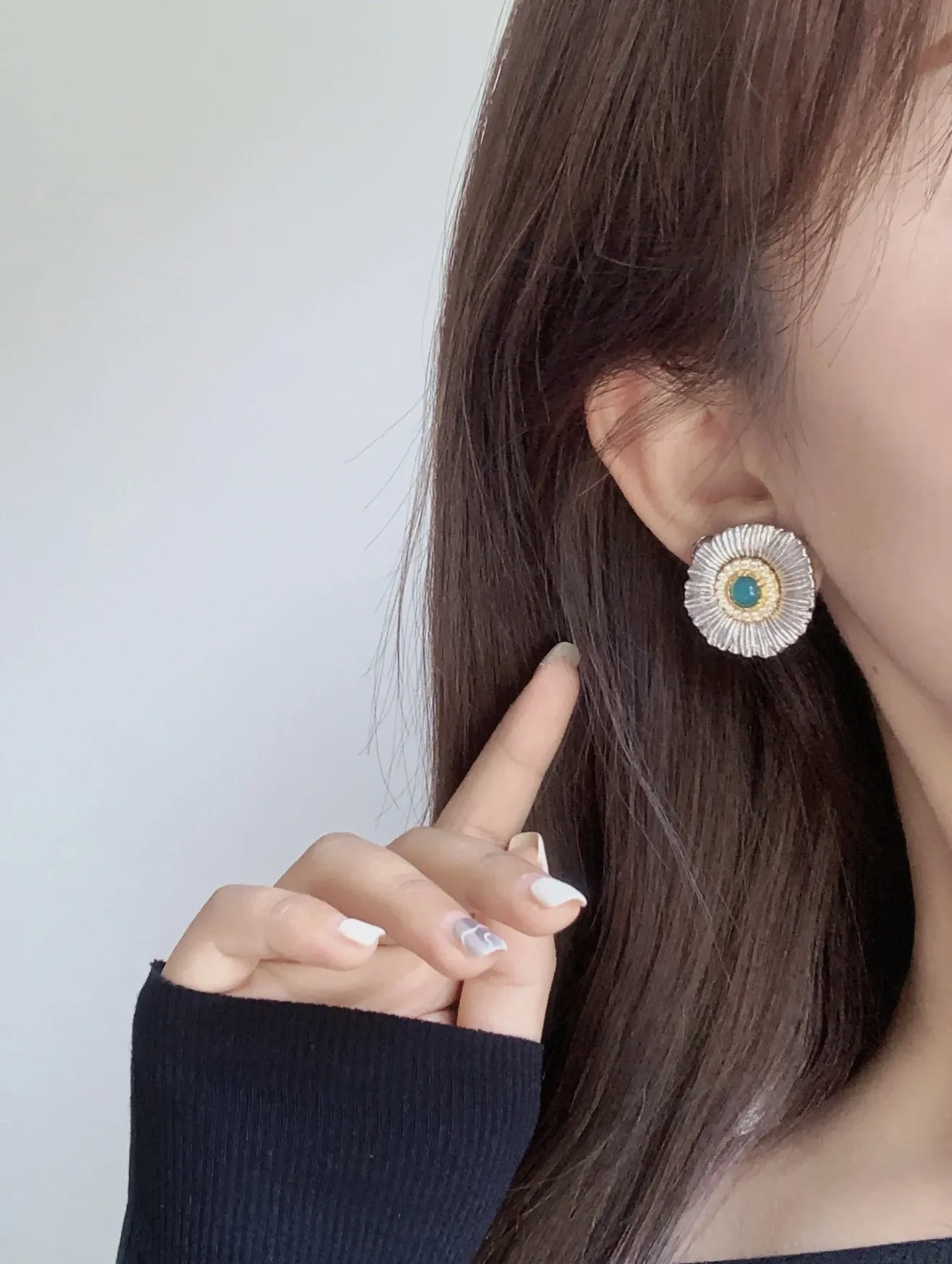Blossom Daisy Agate Stud Earrings (Sterling Silver) D74516848 — view 8