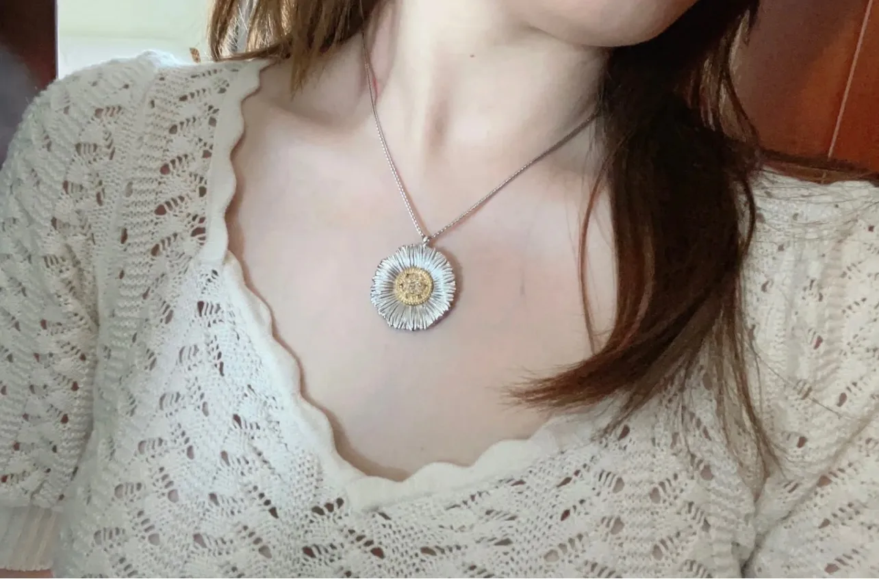 Buccellati Daisy Pendant Necklace (Sterling Silver) D93016822 — view 9
