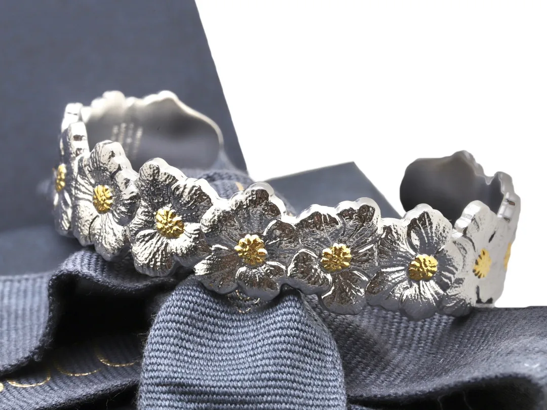Blossoms Gardenia Cuff Bracelet (Sterling Silver) D195016724 — view 7