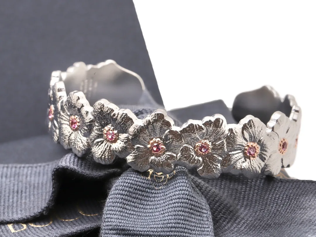 Blossoms Gardenia Cuff Bracelet (Sterling Silver) D195016725 — view 7