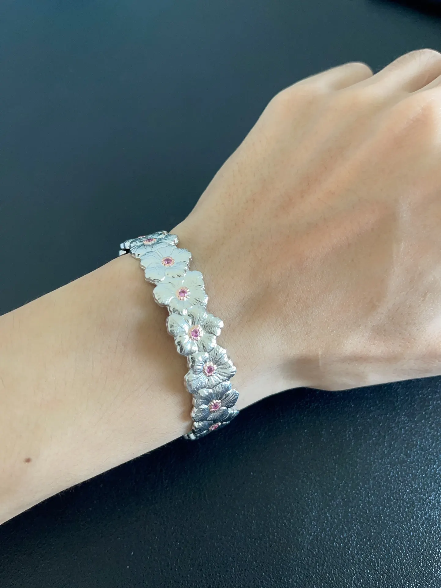 Blossoms Gardenia Cuff Bracelet (Sterling Silver) D195016725 — view 9