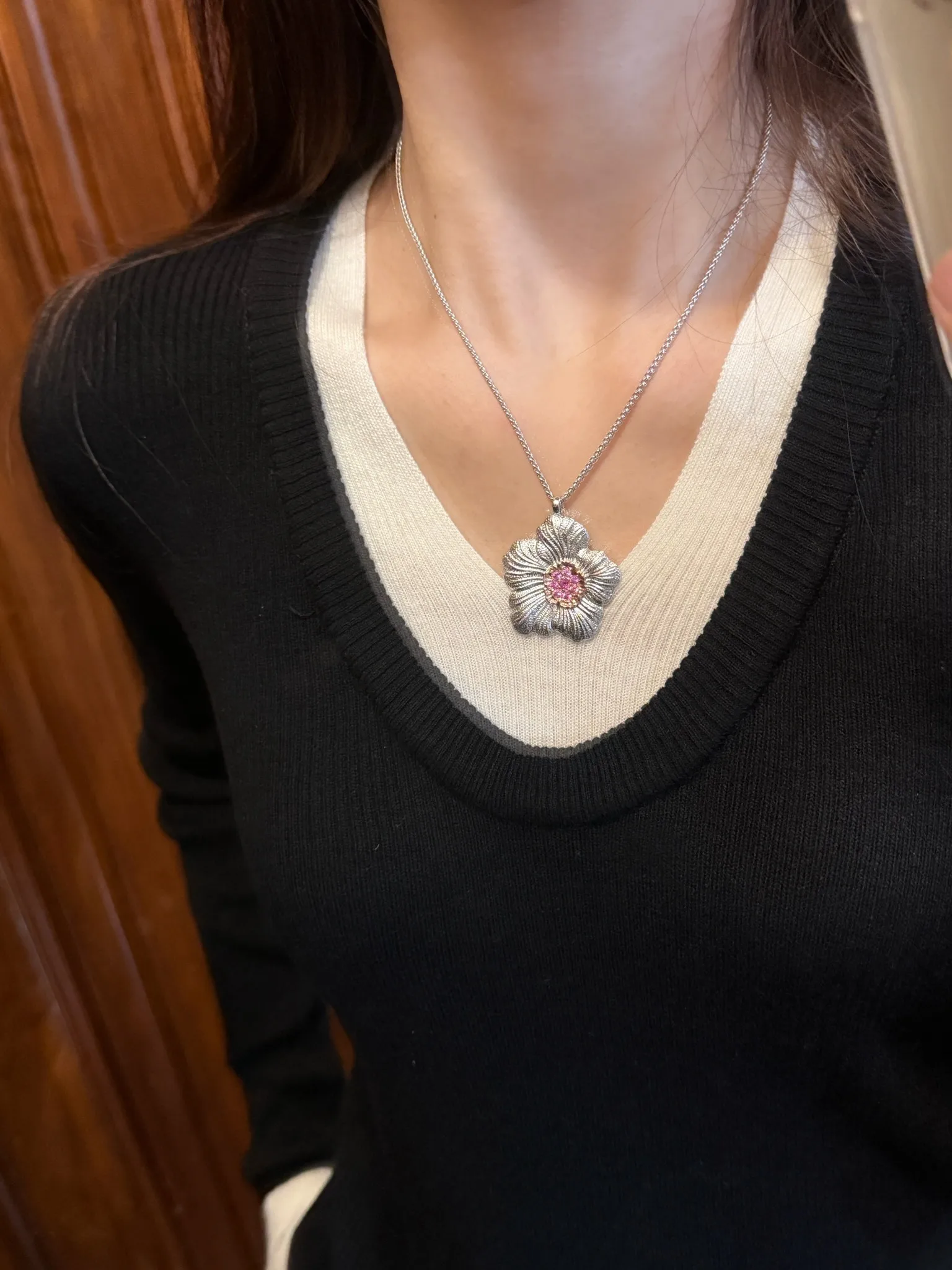 Buccellati Gardenia Pendant Necklace (Sterling Silver) D78516818 — view 9