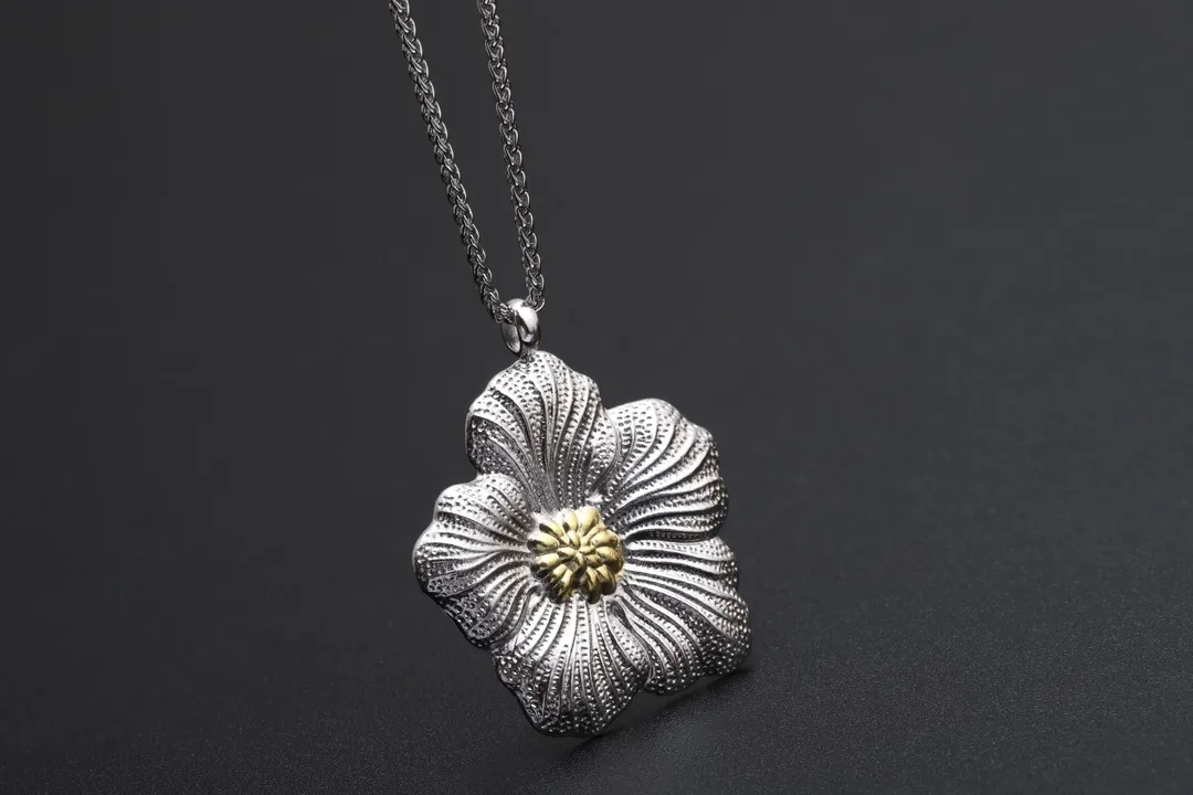 Buccellati Blossoms Gardenia Pendant Necklace (Sterling Silver) D73016820 — view 8