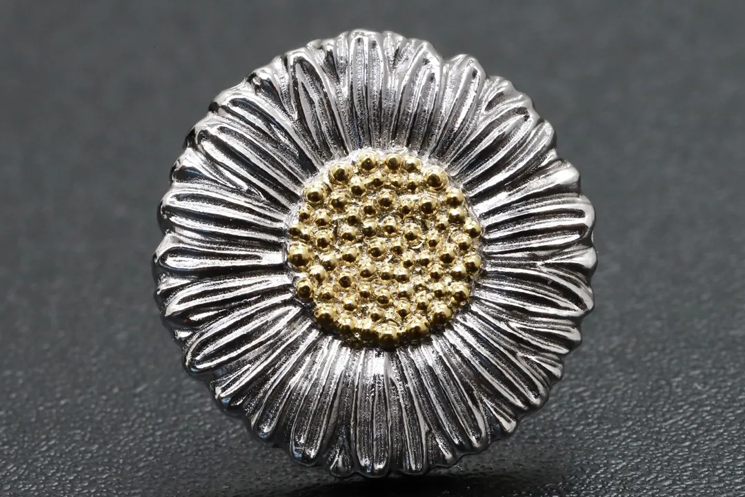 Buccellati Daisy Stud Earrings (Sterling Silver) D50016839 — view 6