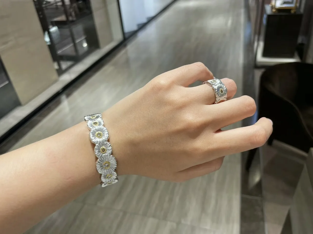 Daisy Diamond-Set Cuff Bangle (Sterling Silver) D200016721 — view 9