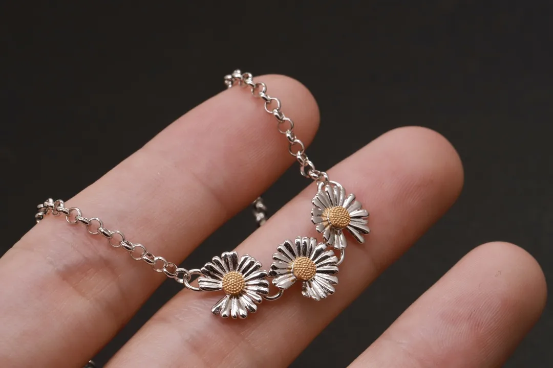 Buccellati Blossom Daisy Chain Bracelet D21516829 — view 5